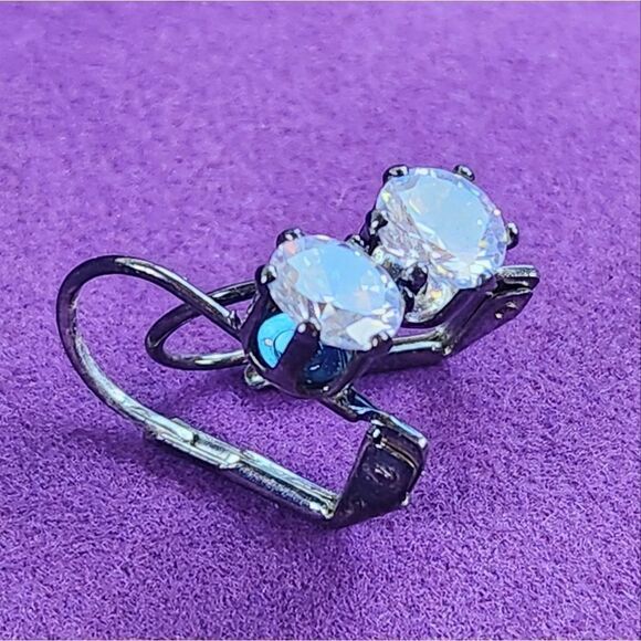 🩵Premier "Delightful" Cubic Zirconia Earrings - Picture 4 of 6